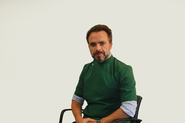 We welcome Mark to our Internal Medicine team